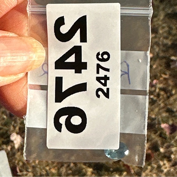 Top colour 1.95 carat natural sapphire gemstone heated - Picture 6 of 17